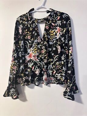 SUPRE Black Floral Keyhole Ruffle Hem Blouse